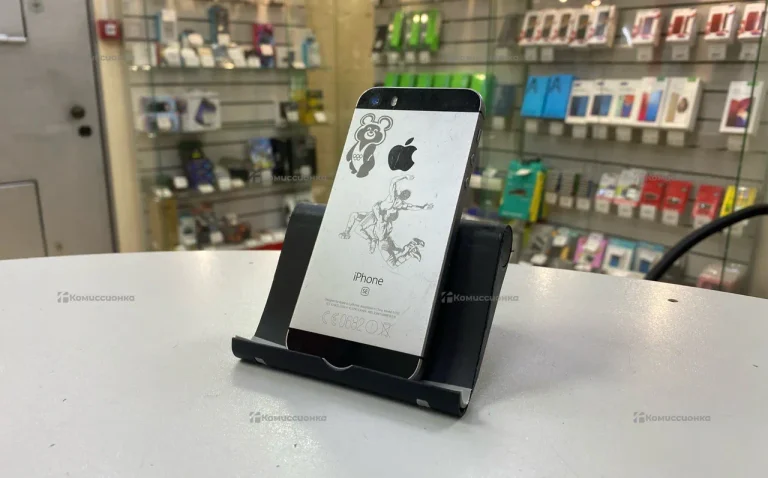 iPhone SE (2016) 32 ГБ