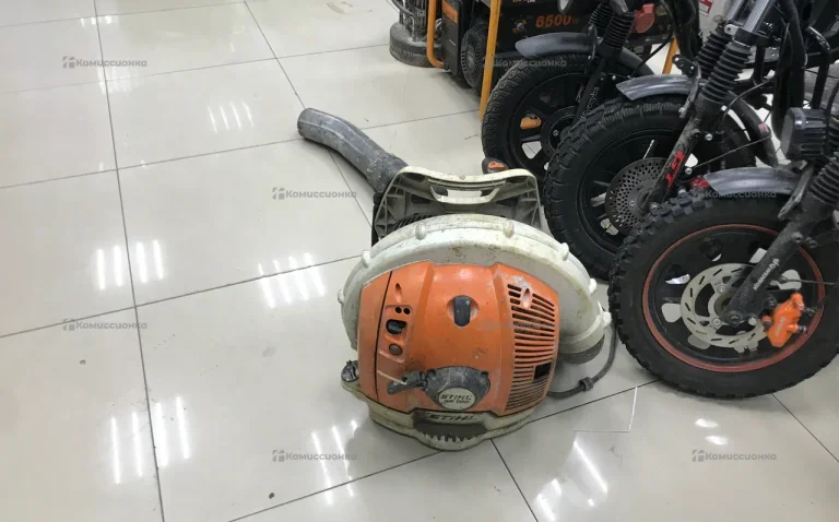 Бензиновая воздуходувка Stihl BR 700