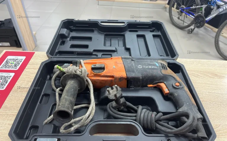 Перфоратор ВИХРЬ П-800К