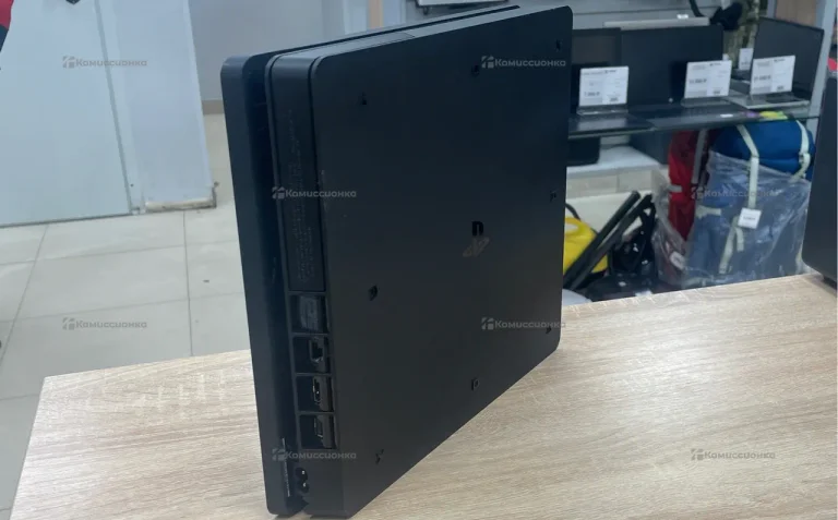 Приставка Sony PS4 Slim 500Gb.