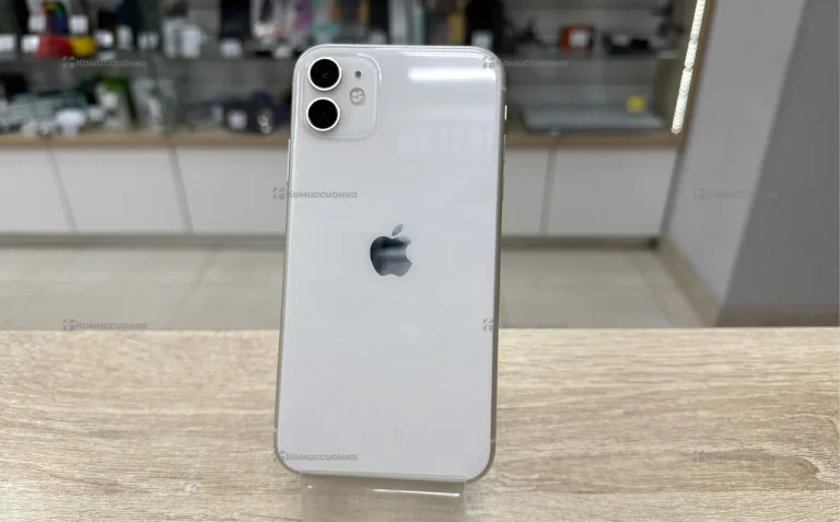 Apple iPhone 11 4/64 ГБ