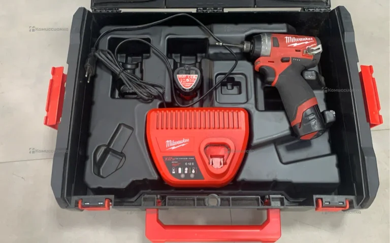 Винтоверт Milwaukee M12 FID