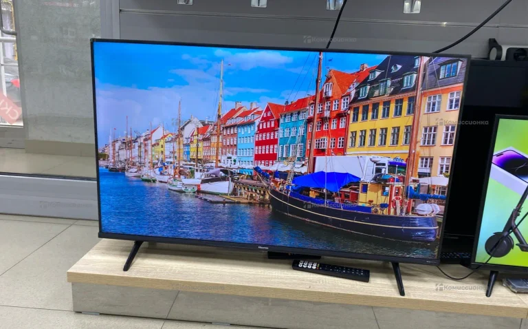 Телевизор Hisense 43e7kq.