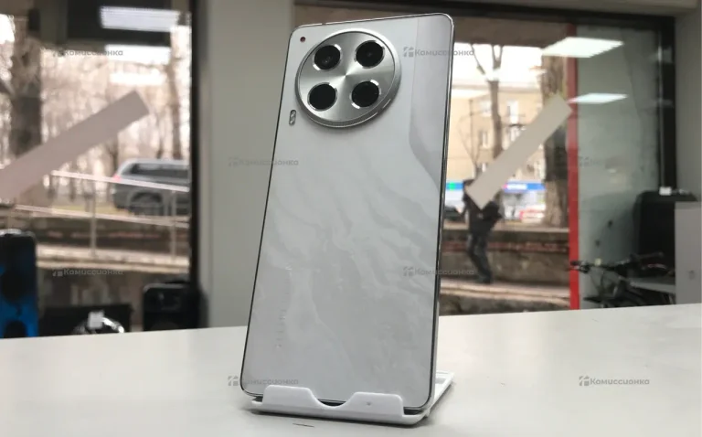 Tecno Camon 30 8/256 ГБ