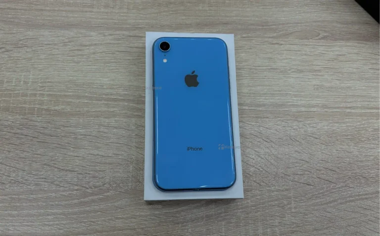 Apple iPhone XR 3/64 ГБ