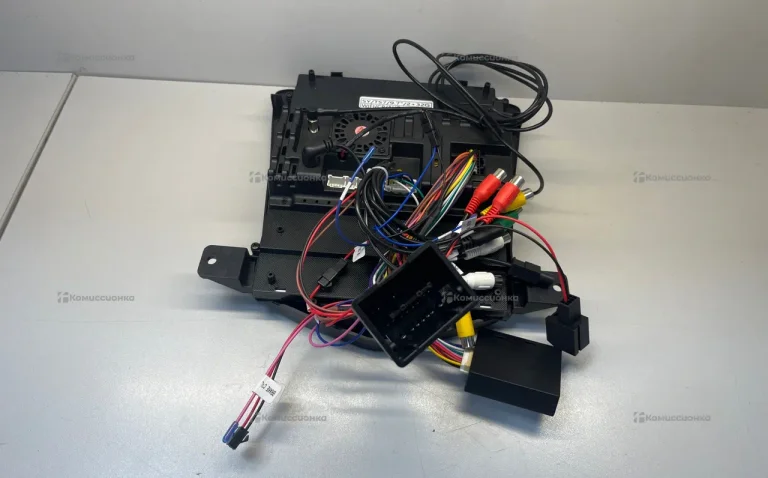 Автомагнитола  TS7 Pro вертикальная 2/32gb