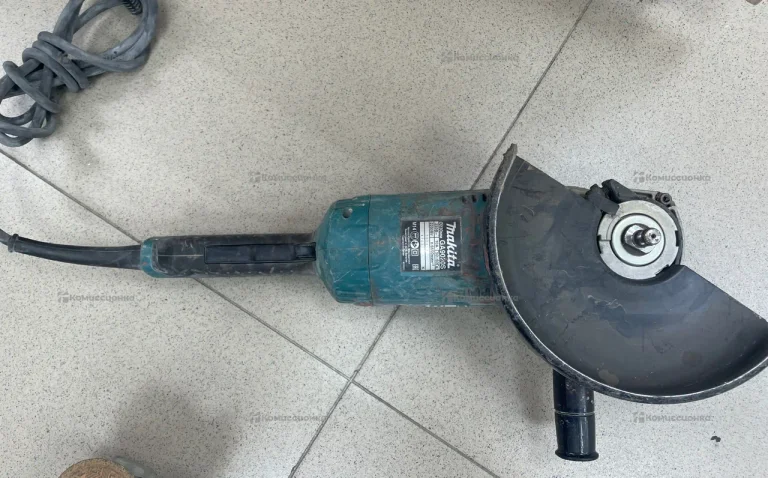 УШМ makita GA9020S