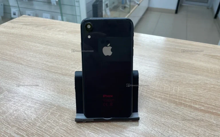 Apple iPhone XR 3/64 ГБ