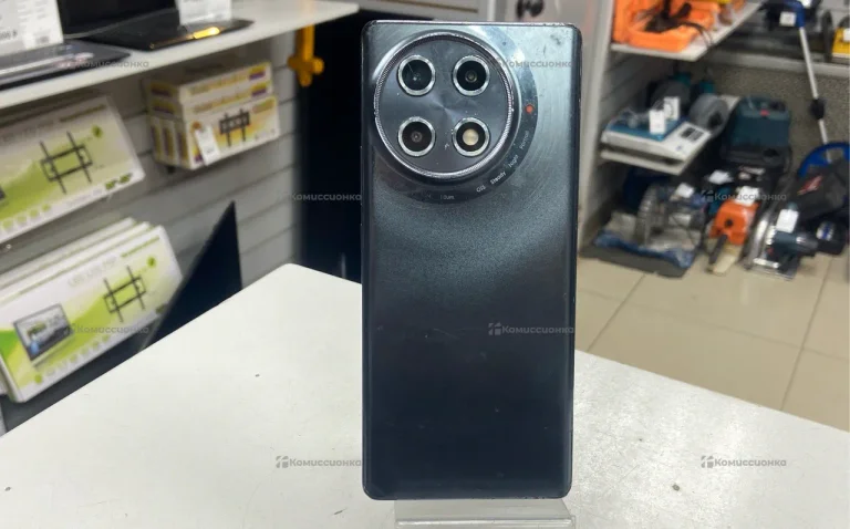 Tecno Camon 30 Pro 8/256 ГБ