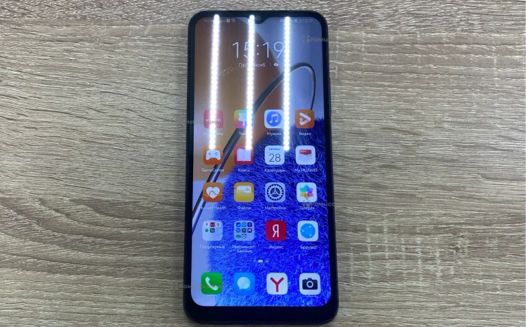 Huawei nova Y61 4/64 ГБ