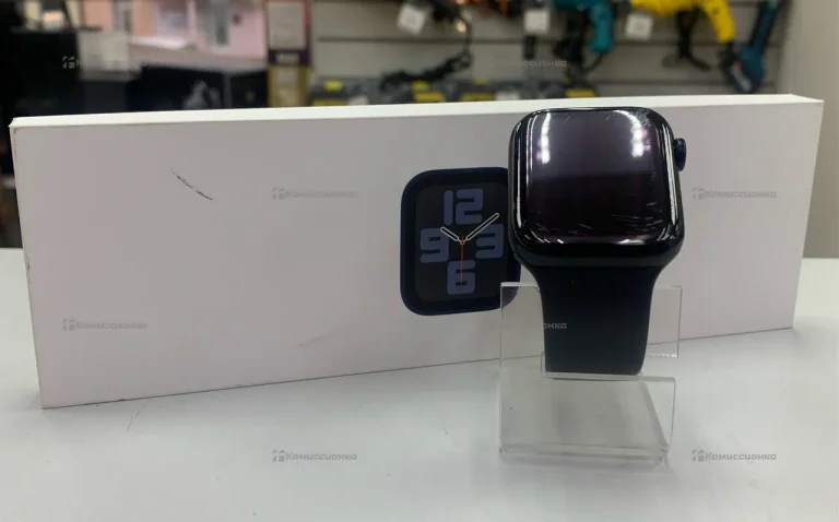 Часы  Apple Watch SE 2