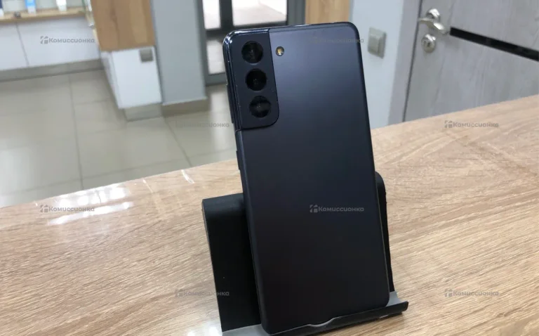 Samsung Galaxy S21 5G 8/128 ГБ