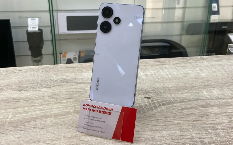 Infinix Hot 30i 4/64 ГБ