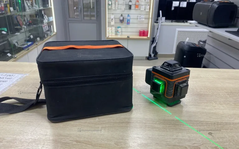 Лазерный уровень Hilda 4d