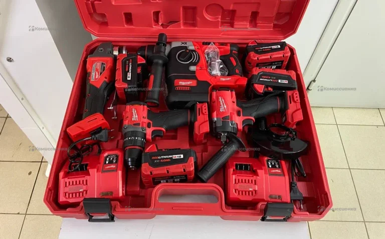 набор Milwaukee 4 в 1