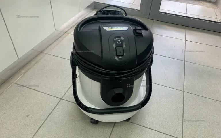 Пылесос  моющий karcher SE 4