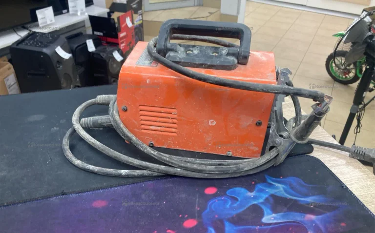 сварочный аппарат MMA-250.