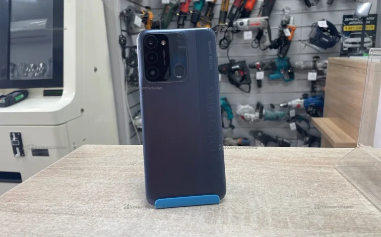 Tecno spark 8c 4 64