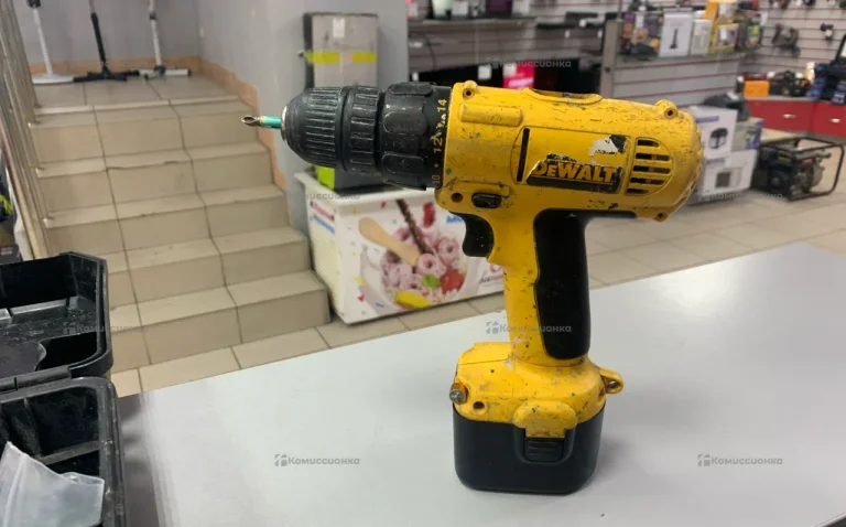 Дрель-шуруповерт dewalt DW907-0