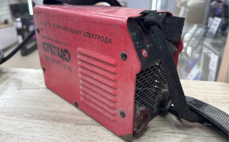 Сварочный аппарат инверторный Спец Эксперт-210