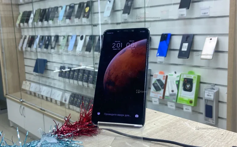 Xiaomi Pocophone F1 6/64 ГБ