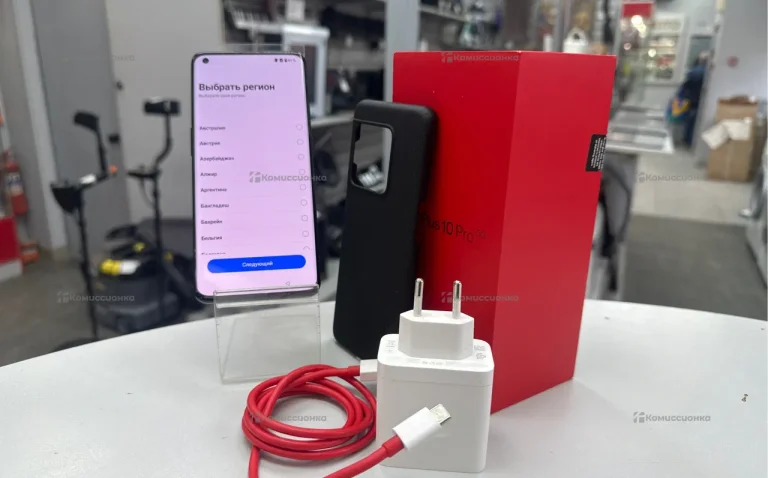 OnePlus 10 Pro 8/128 ГБ