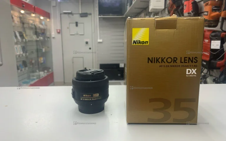Объектив NIKKOR LENS AF-S DX NIKKOR 35mm f/1.8G