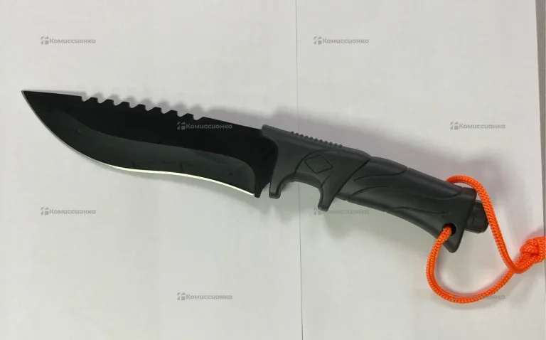 Нож туристический