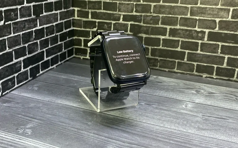 Часы  Apple Watch SE 44mm