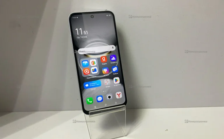 Tecno Spark 30C 6/128 ГБ