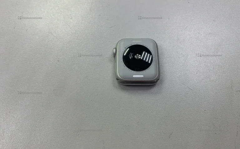 Часы  Apple Watch SE 2 поколения
