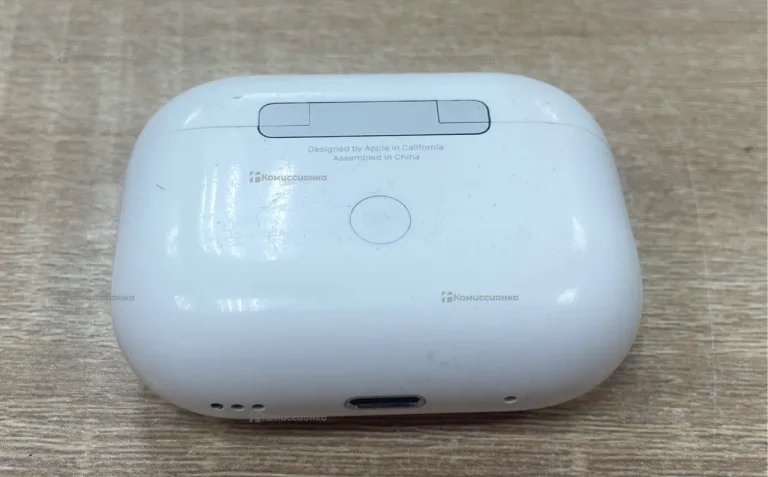Кейс для AirPods Pro lightning