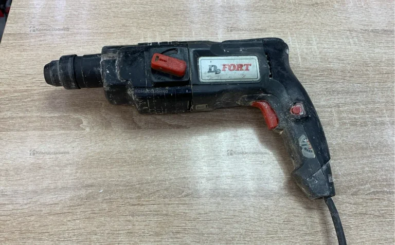 Перфоратор DeFort DRH-500
