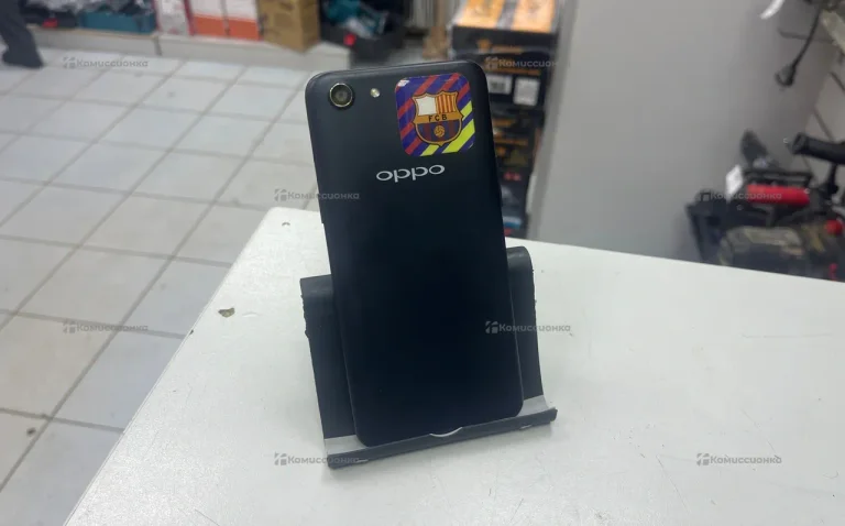 Oppo A83 6/128 ГБ