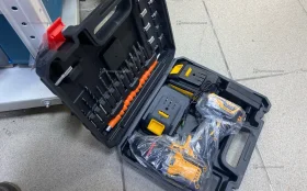 Шуруповерт-винтоверт Makita АКБ