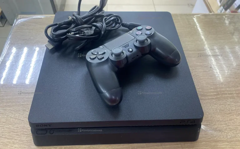 Приставка PS4. slim 500 Gb