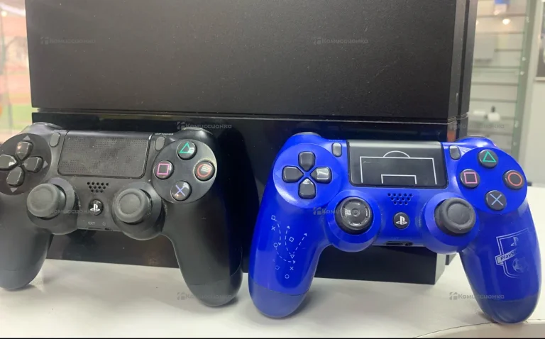 Приставка Sony Playstation 4 Fat 500