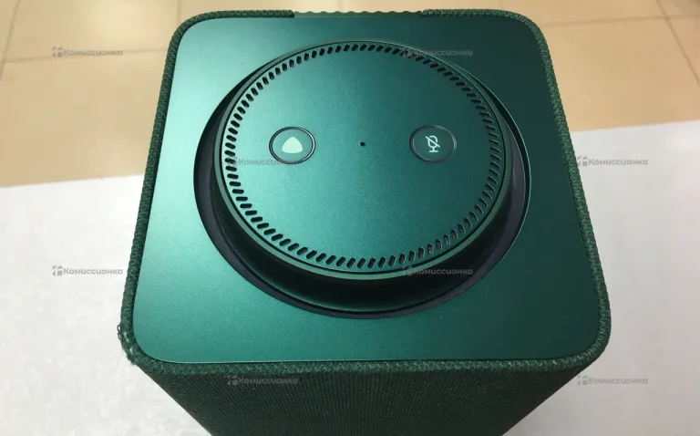 Колонка Яндекс Станция с Алисой