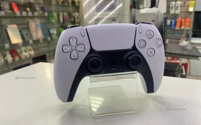 PlayStation 5 джойстик
