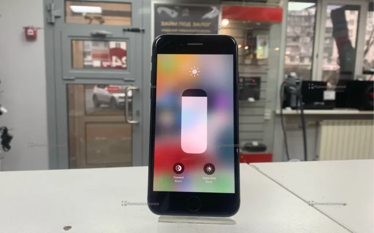 Apple iPhone 7 2/32 ГБ