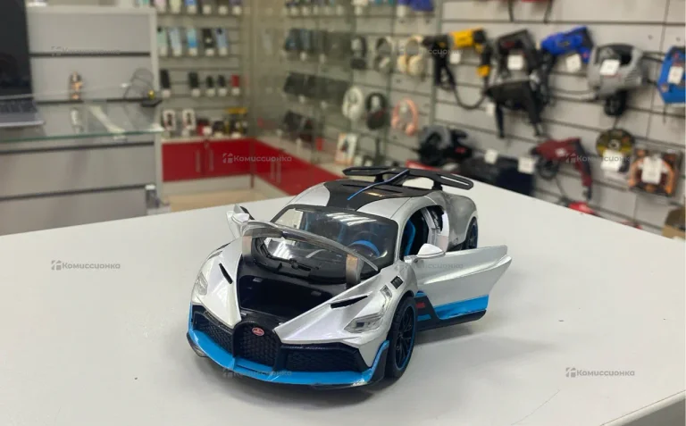 Машинка Bugati