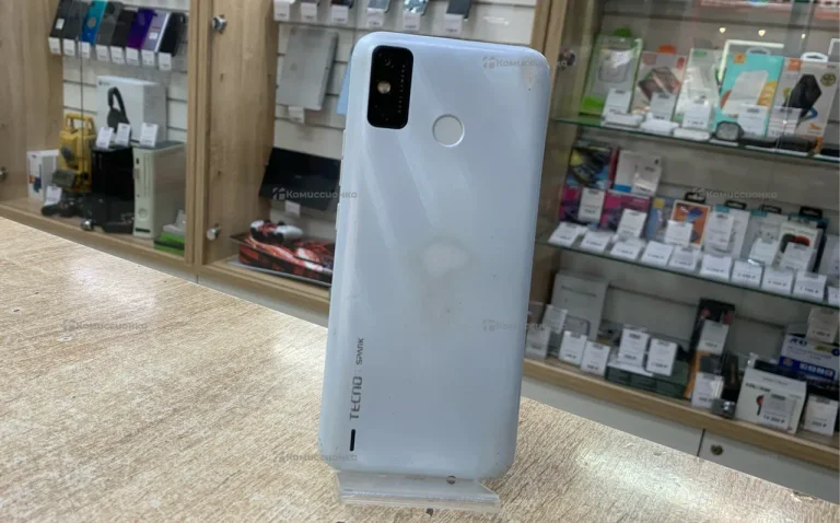 Tecno Spark 6 Go 2/32 ГБ