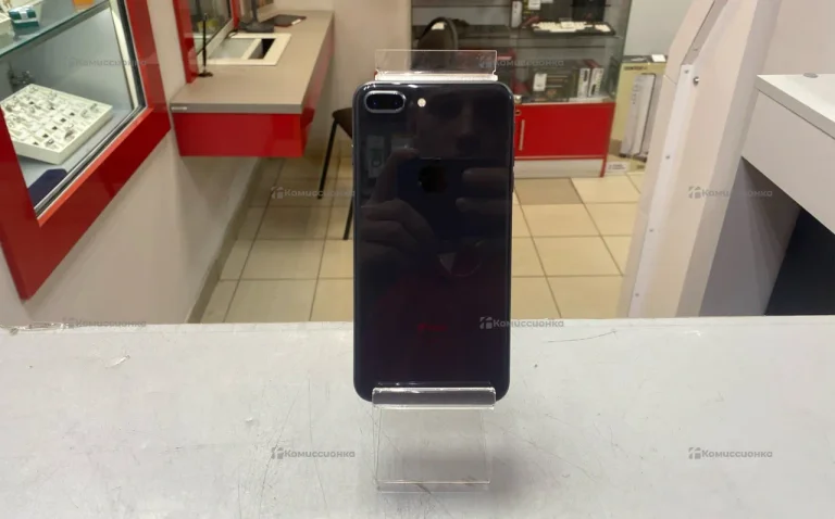 Apple Apple 8 plus 64