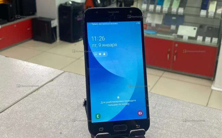 Samsung Galaxy J3 (2017) 2/16 ГБ
