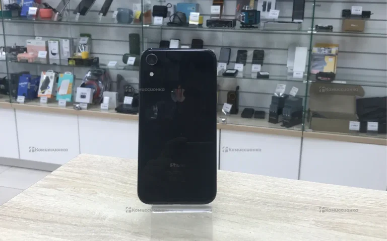 Apple iPhone XR 3/64 ГБ