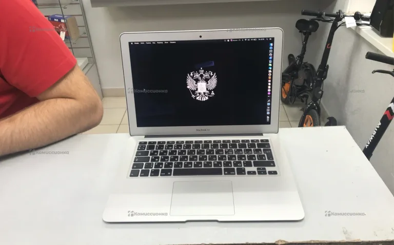 Ноутбук Apple MacBook Air 2012