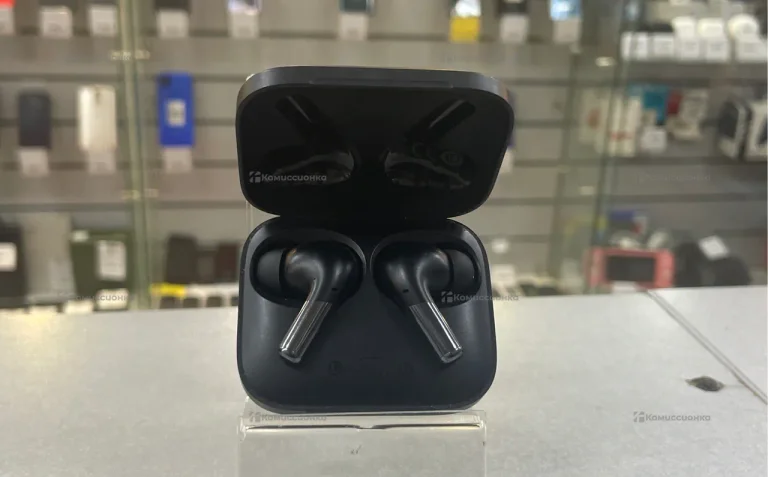 Наушники  oneplus buds pro