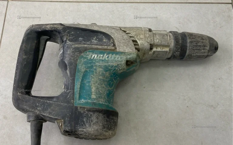 Перфоратор makita HR4002