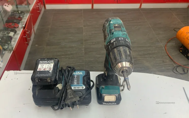аккумуляторная дрель-шуруповерт Makita DF333D