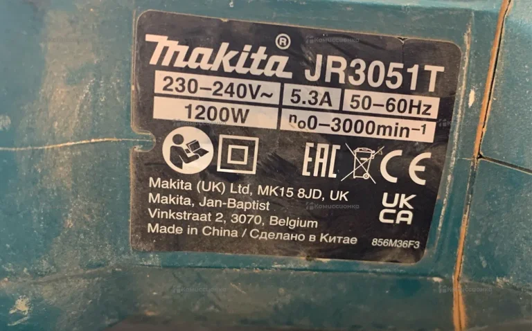 Пила сабельная Makita JR3051TK